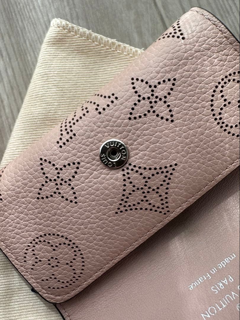 LOUIS VUITTON ピンク キーケース & パスケース