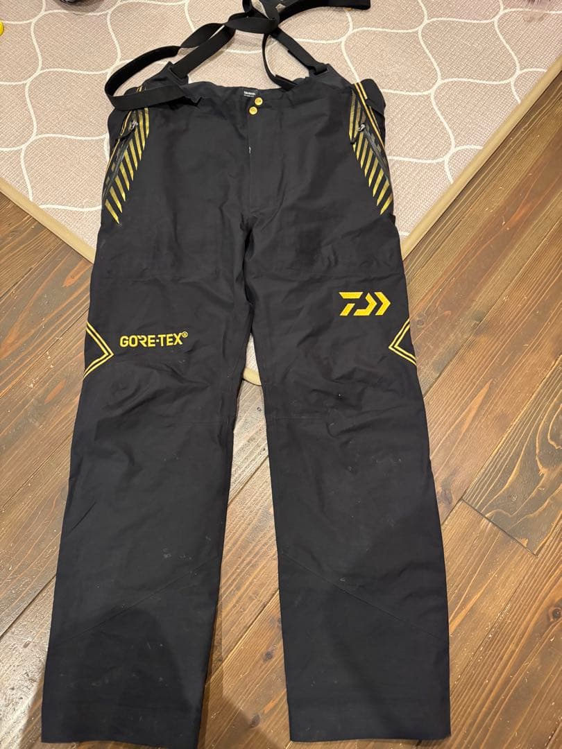 Daiwa GORE-TEX フィッシングスーツ(上下セット)