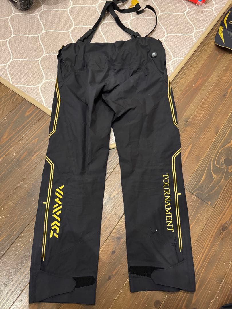 Daiwa GORE-TEX フィッシングスーツ(上下セット)