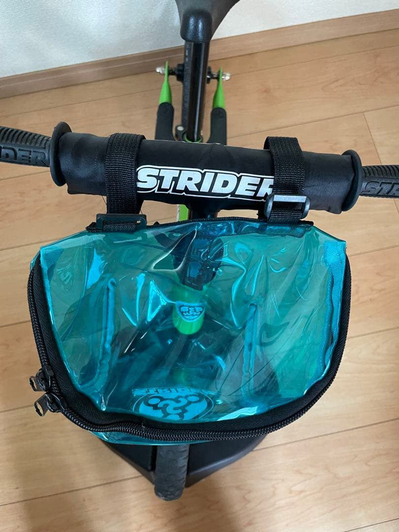 美品！STRIDERストライダー バランスバイク 緑 前カゴ付き　固定台付き
