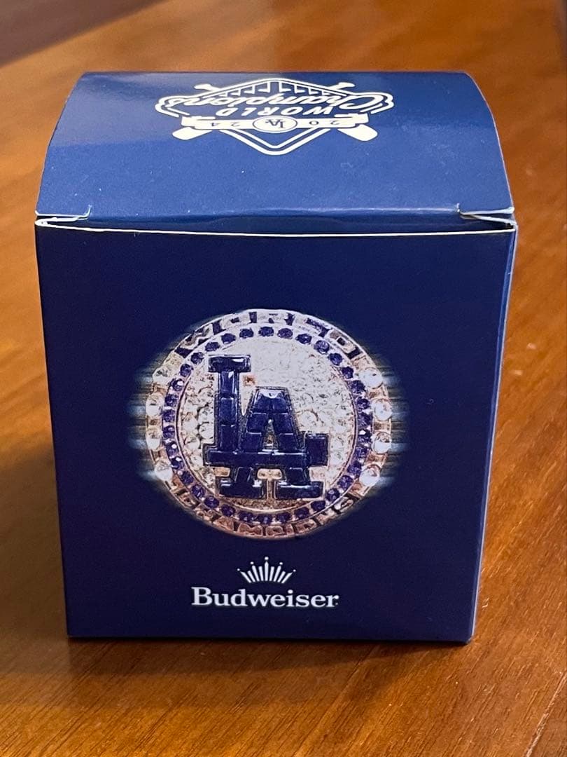 記念グッズ 7/21 2024 World Champions Replica Ring