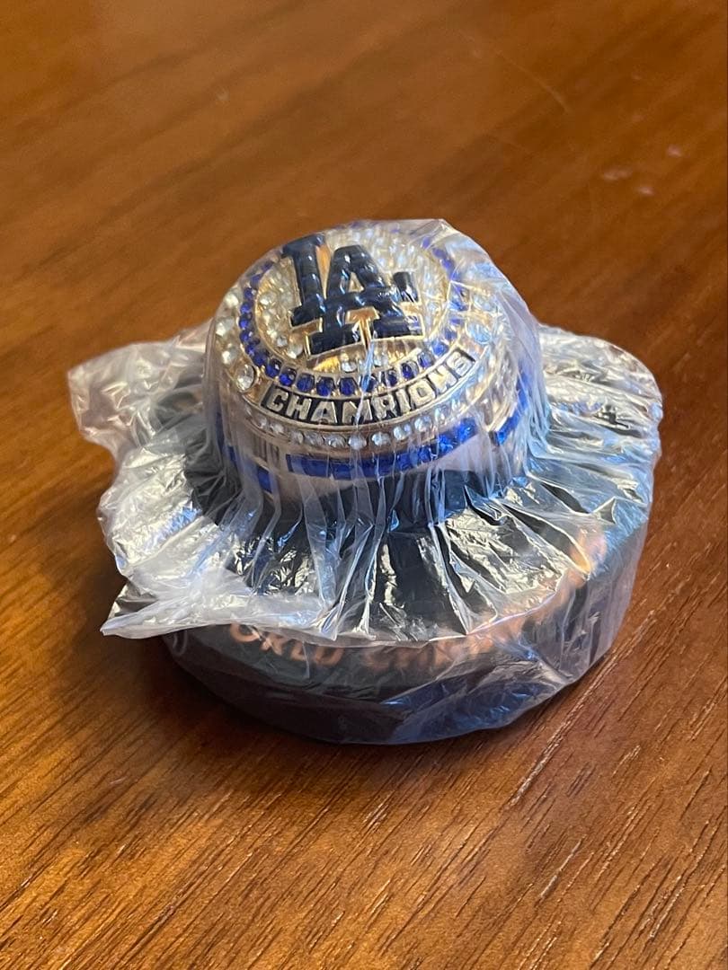 記念グッズ 7/21 2024 World Champions Replica Ring