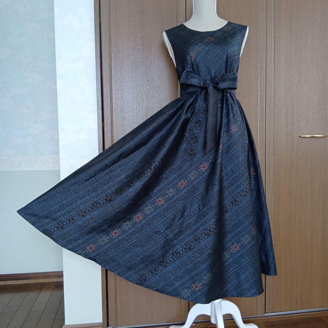 着物リメイク＊藍泥系本場大島紬　帯花柄＊ノースリーブテント型フレアワンピース