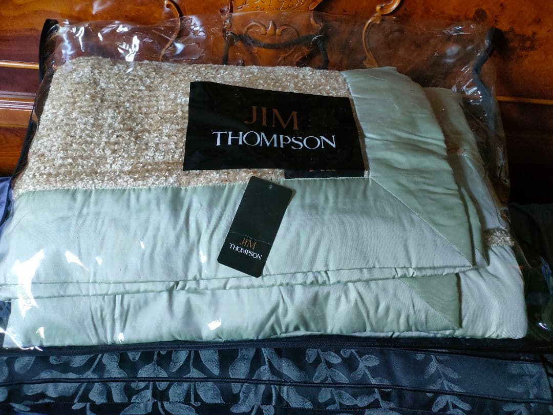 JIM THOMPSON SILKブランケット　1.38 ✕ 2.20