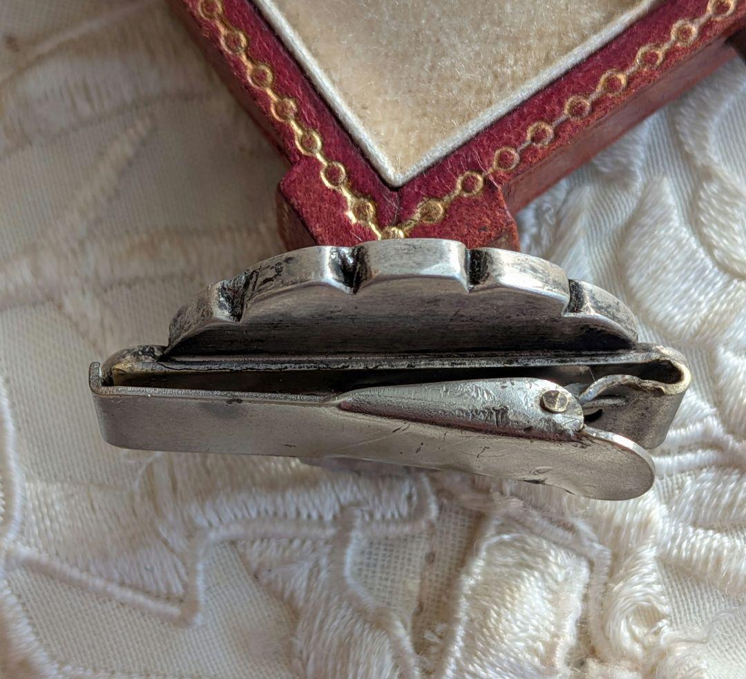 ZUNI サンフェイス ターコイズ シェル オニキス ネクタイピン クリップ