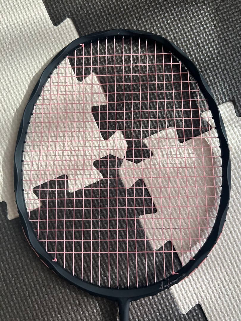美品　GOSEN インフェルノスマート4UG6 バドミントンラケット