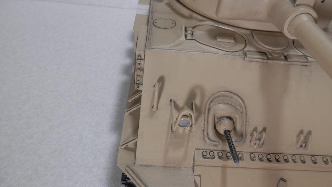 RC戦車 1/16スケール M51スーパーシャーマン　組立済み