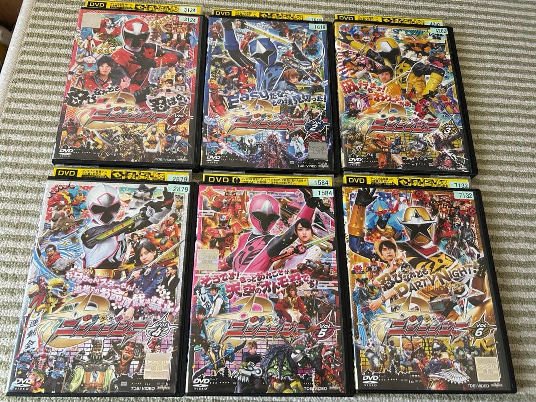 「手裏剣戦隊ニンニンジャー」DVD全14巻セット