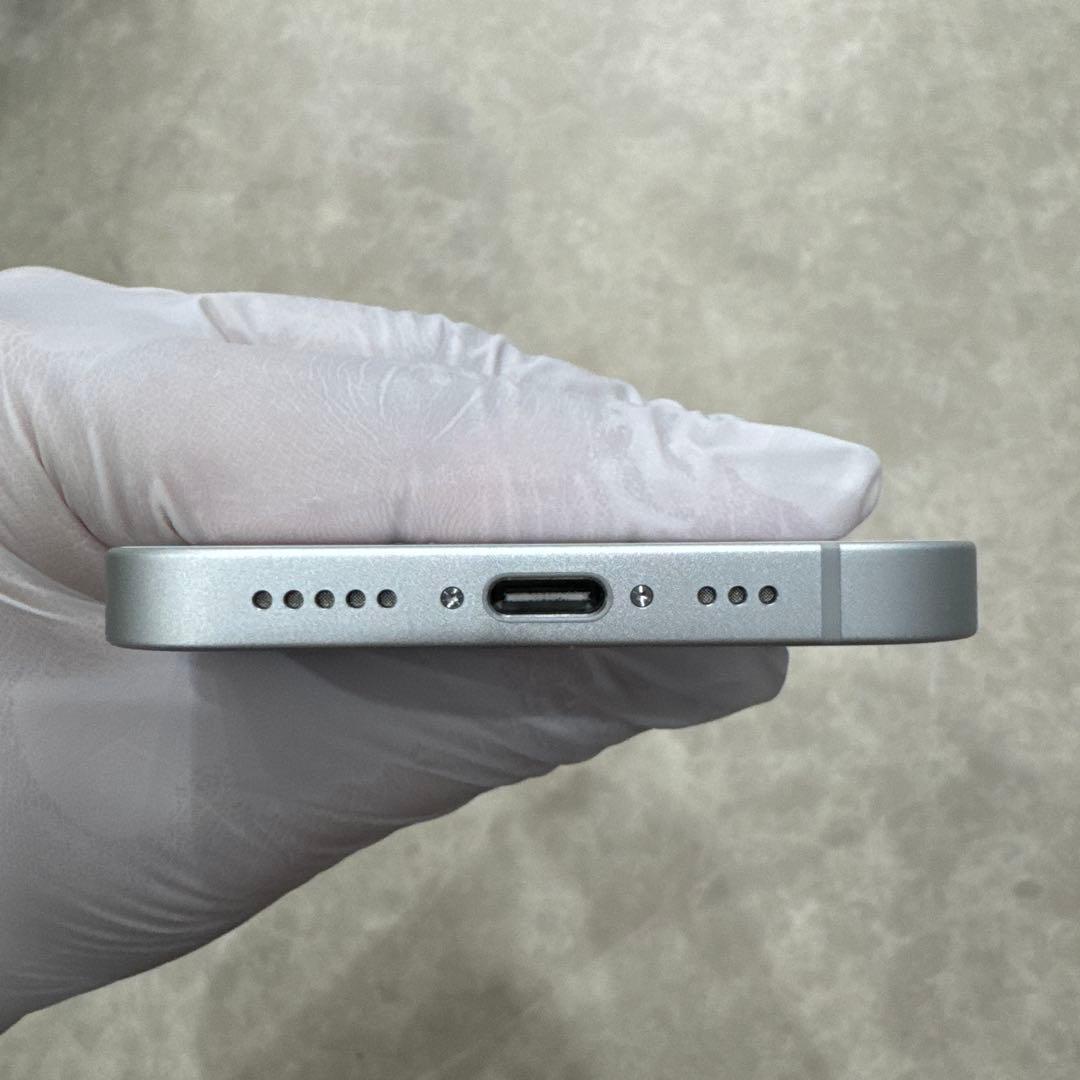 【極美品】Apple iPhone 16e 128GB