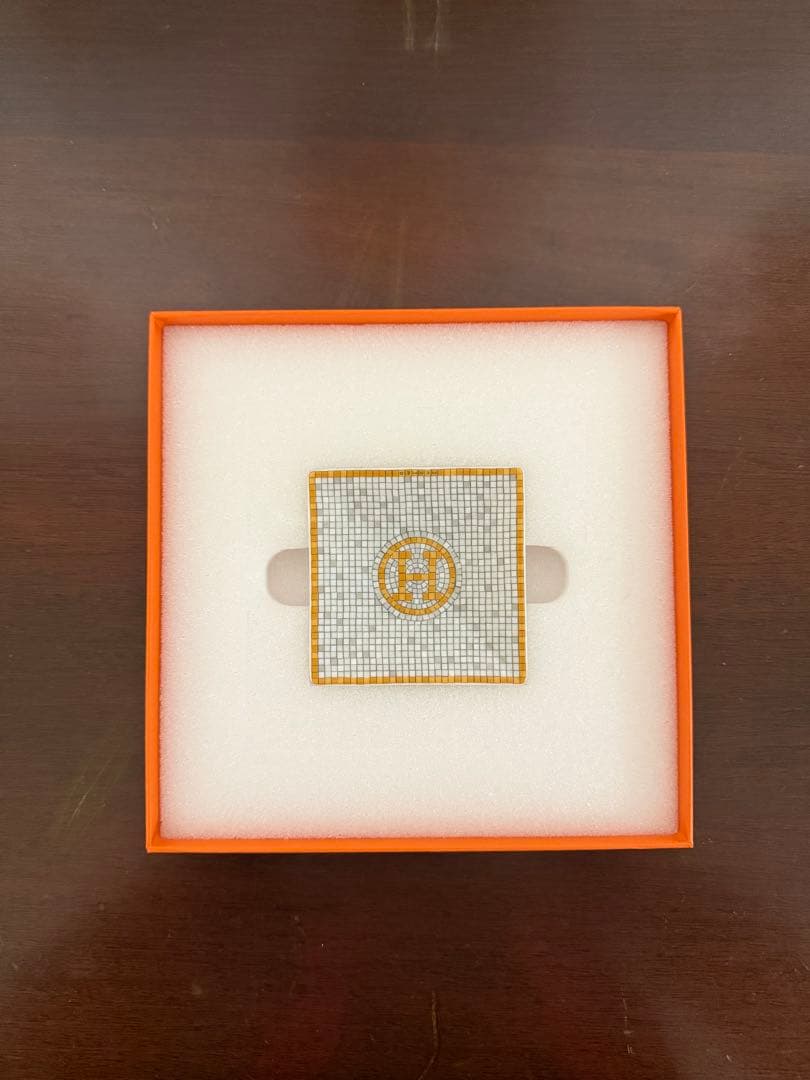 HERMES モザイク24 no1ゴールド スクエアプレート