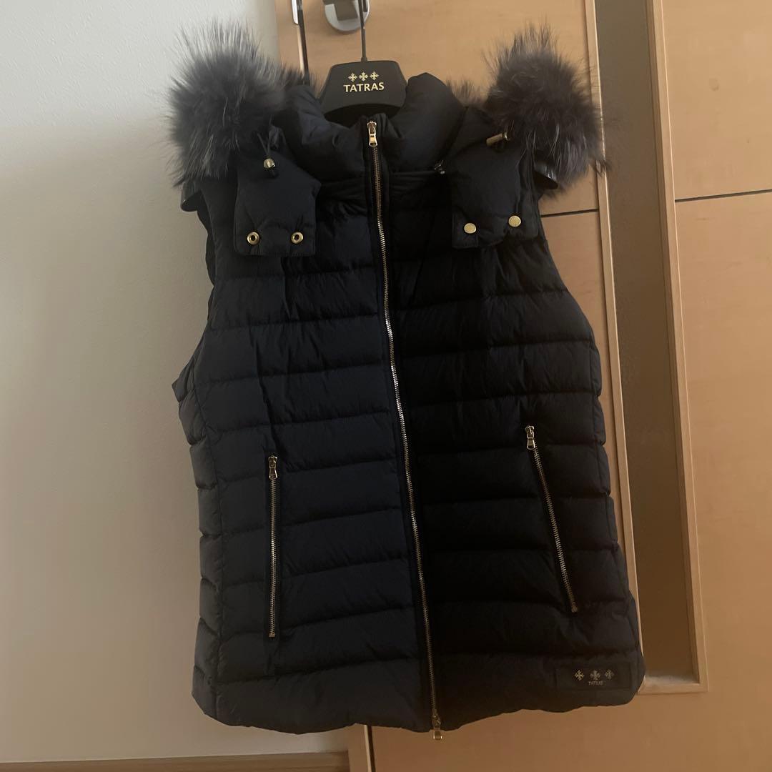 TATRAS ブラック ダウンベスト 03ファー付き