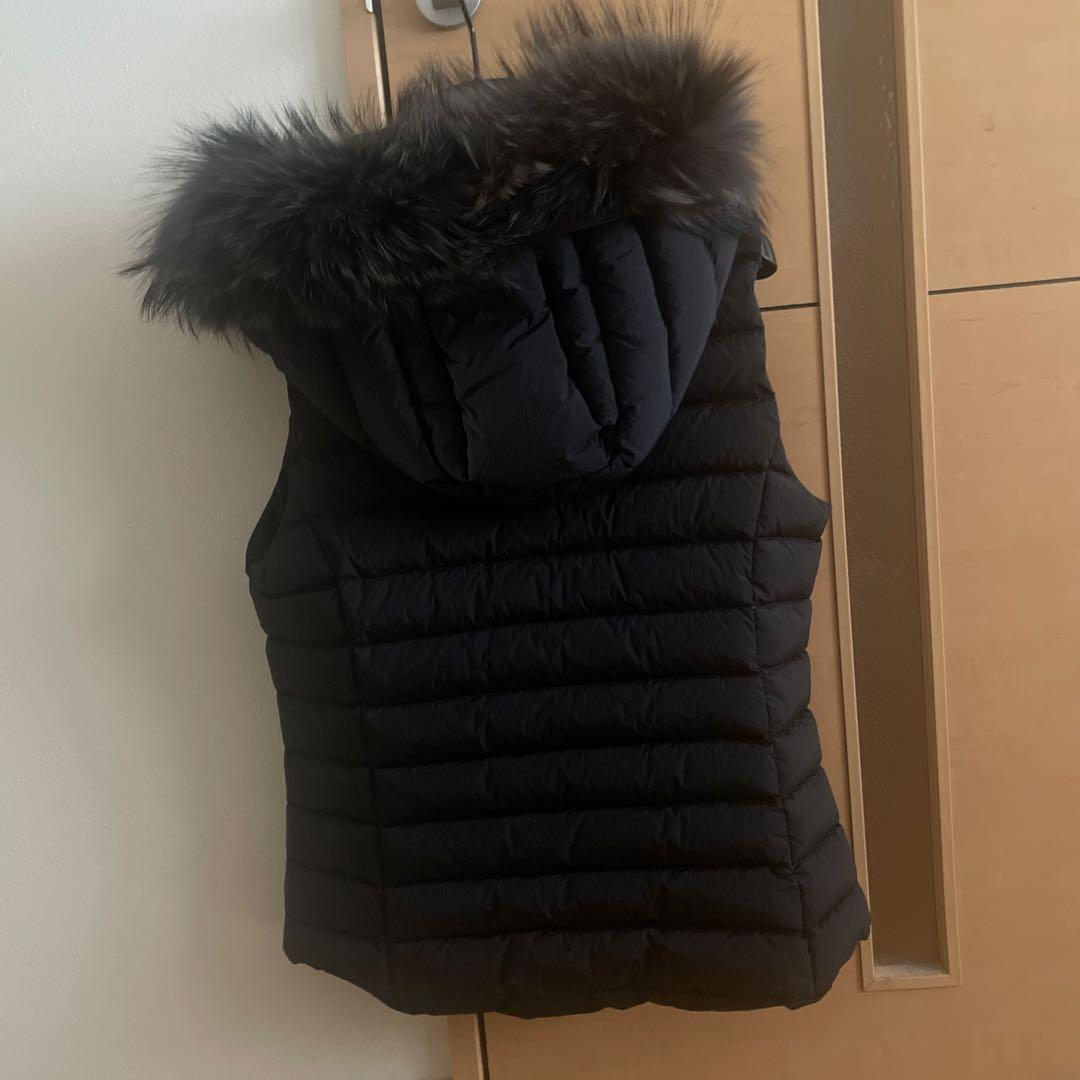 TATRAS ブラック ダウンベスト 03ファー付き