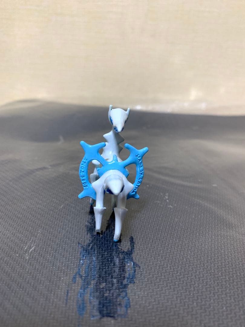 【激レア】モンコレ アルセウス こおり ゴースト ひこう　　TOMY フィギュア