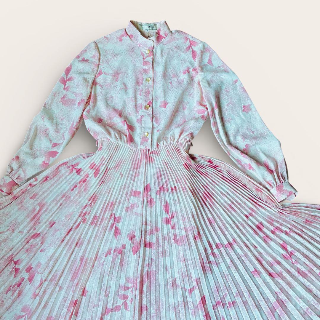 昭和レトロ 花柄プリーツワンピース ロング丈 長袖 白　ピンク　蝶々