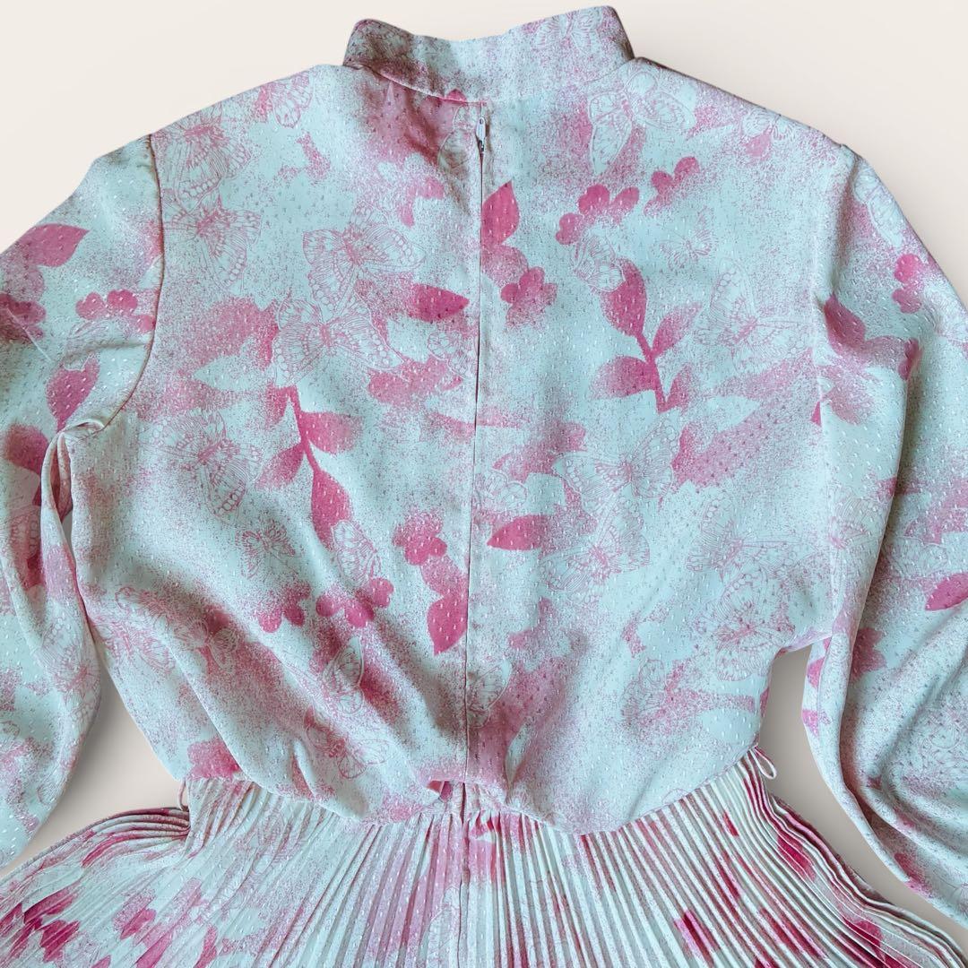 昭和レトロ 花柄プリーツワンピース ロング丈 長袖 白　ピンク　蝶々