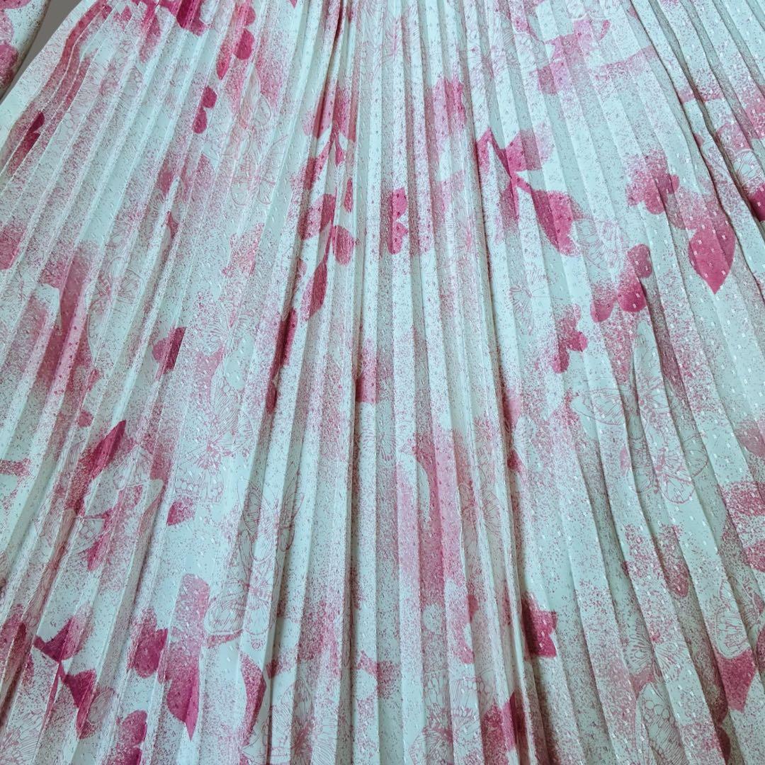 昭和レトロ 花柄プリーツワンピース ロング丈 長袖 白　ピンク　蝶々