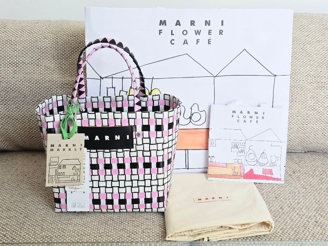 【新品/未使用】MARNI MARKET かごバッグ 保存袋とミニ紙袋付き