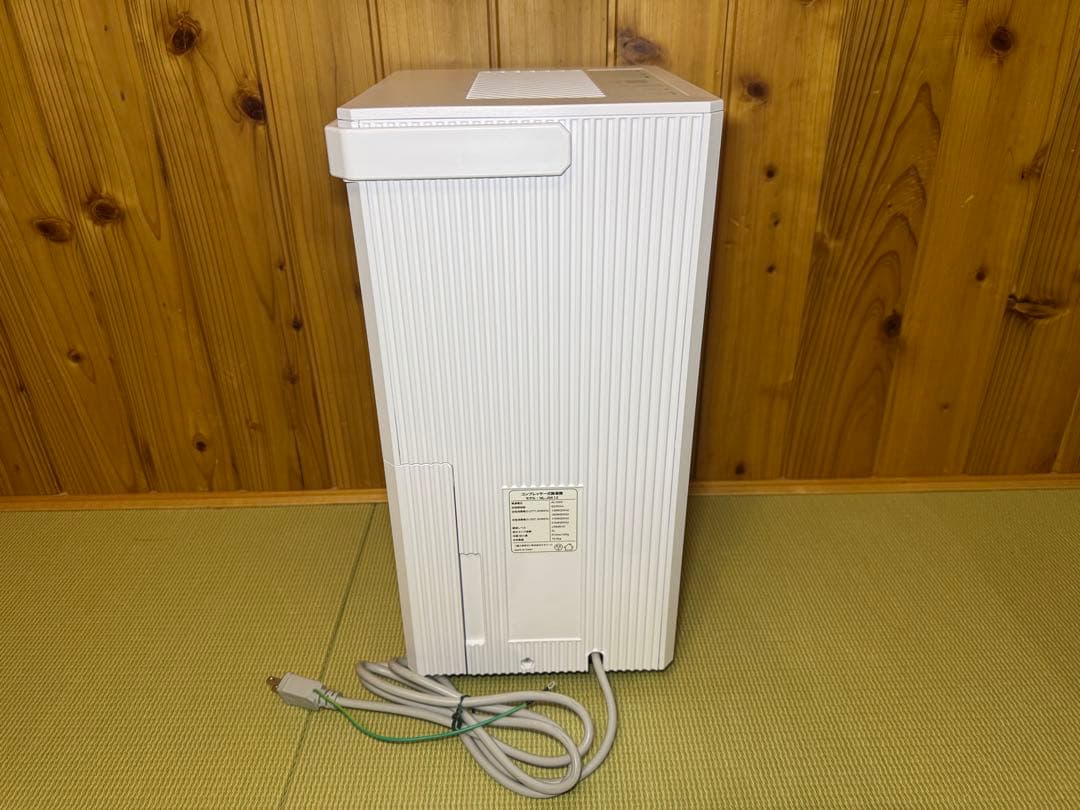 美品⭐︎空気清浄機能付コンプレッサー除湿機12L ネオリード瞬除湿 JSK12