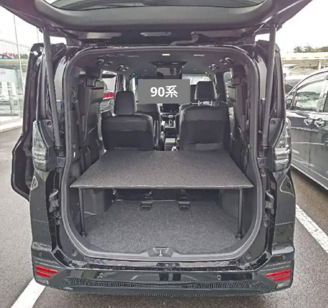 マットつき　 90系　ヴォクシー ノア　収納　ベッドキット　車中泊　アウトドア