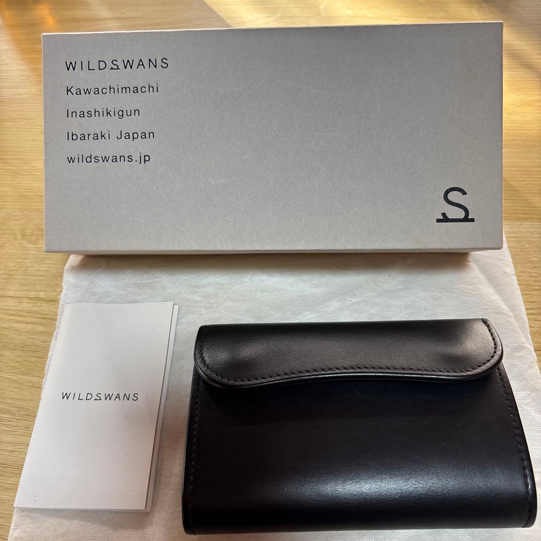 WILD SWANS バーン　三つ折り財布 ブラック