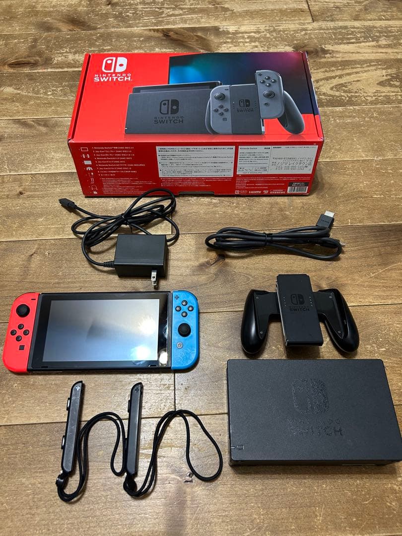 Nintendo Switch 本体　美品　箱　付属品完備
