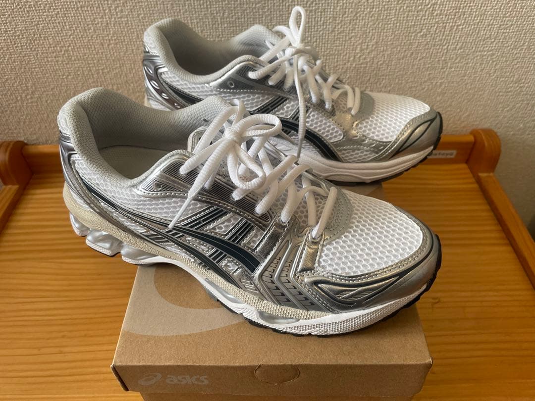 靴 asics GEL-KAYANO 14 25cm