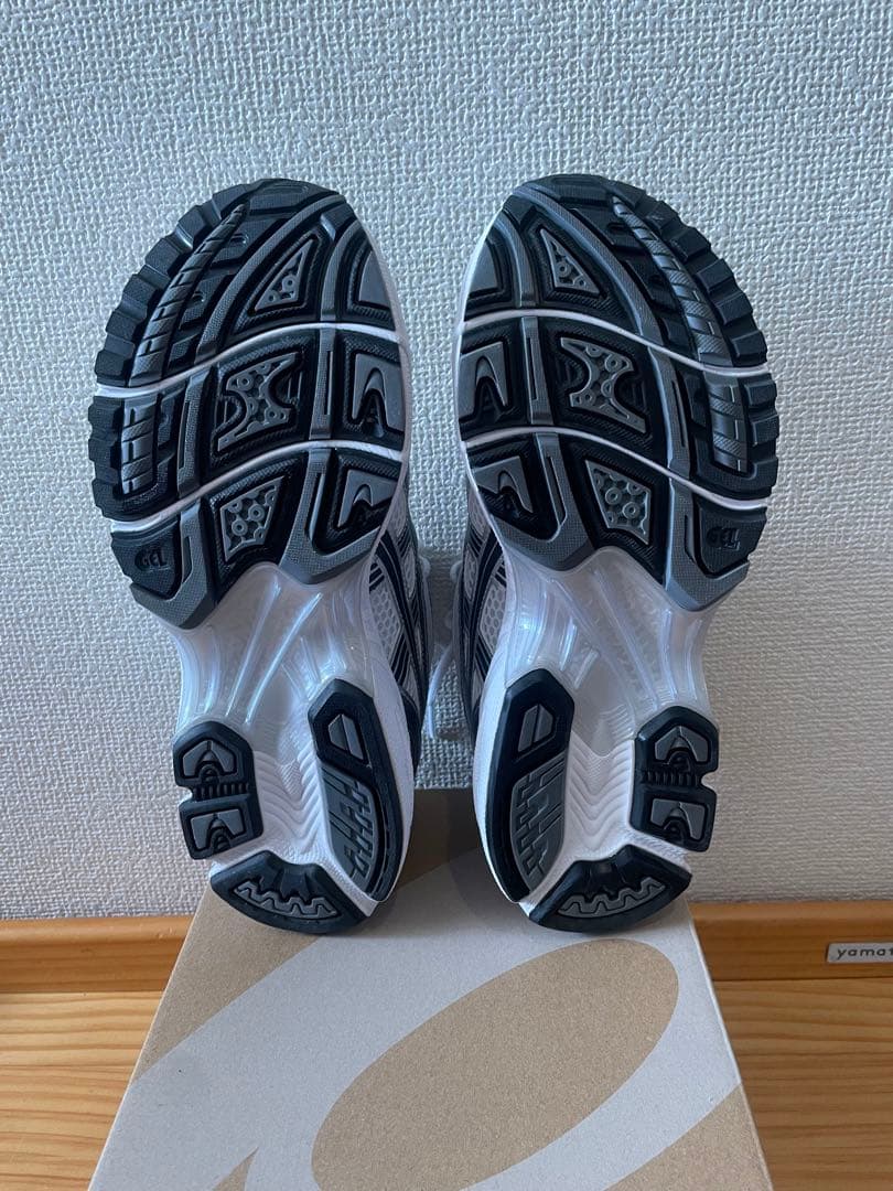 靴 asics GEL-KAYANO 14 25cm