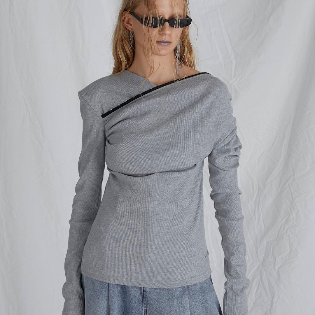 One Shoulder Hook Eye Top プランクプロジェクト