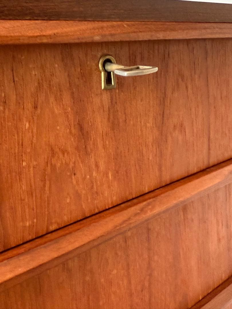 ミッドセンチュリー木製タンス 5引き出し 鍵付き