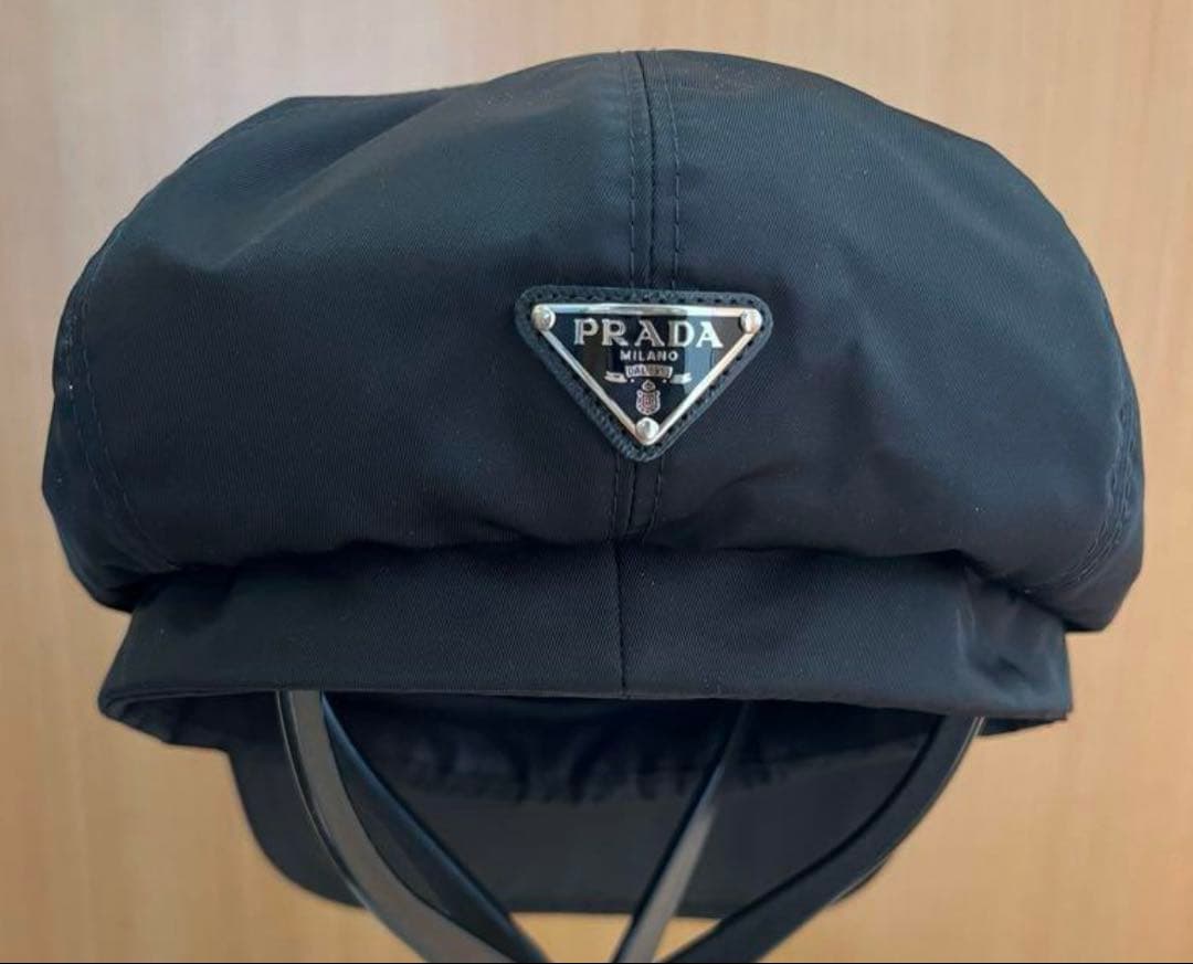 PRADA キャスケット　ナイロン