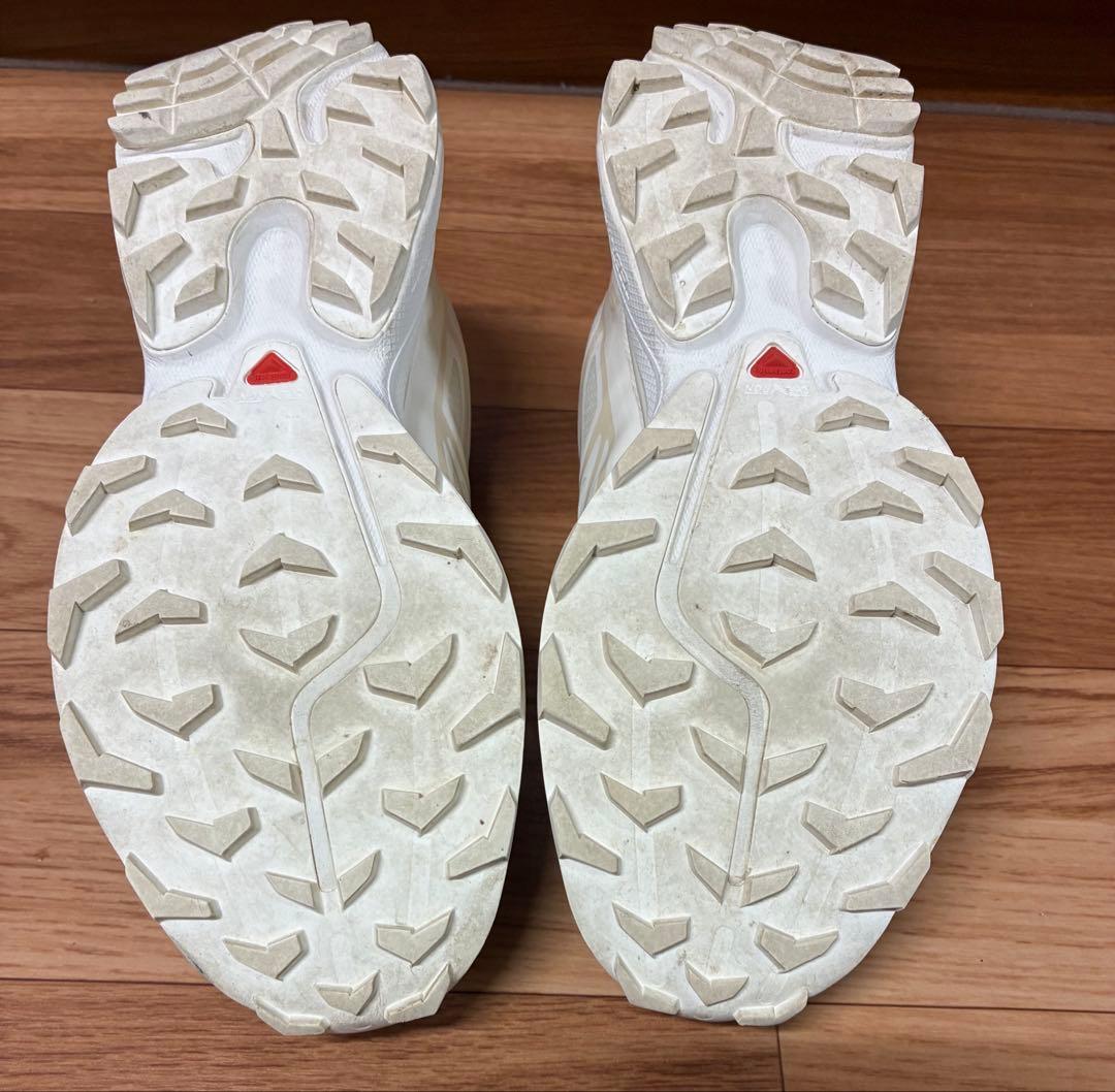 SALOMON XTー6 24cm ホワイト