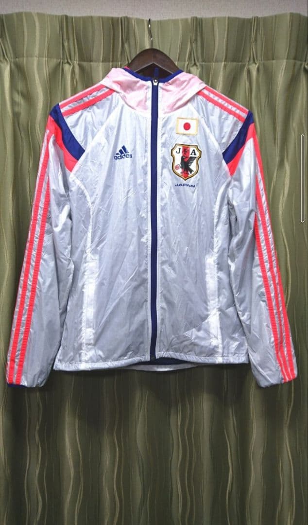 【新品未使用】アディダス サッカー日本代表 2015年版 パーカー S