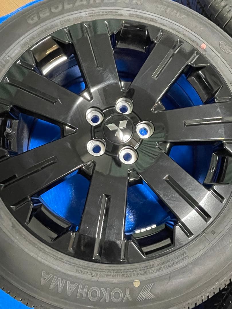 三菱デリカD5 シャモニー タイヤ ホイール 4セット【新車外し】