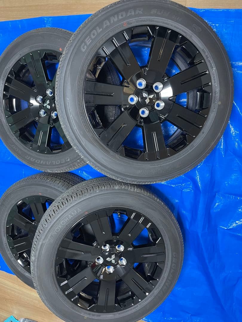 三菱デリカD5 シャモニー タイヤ ホイール 4セット【新車外し】