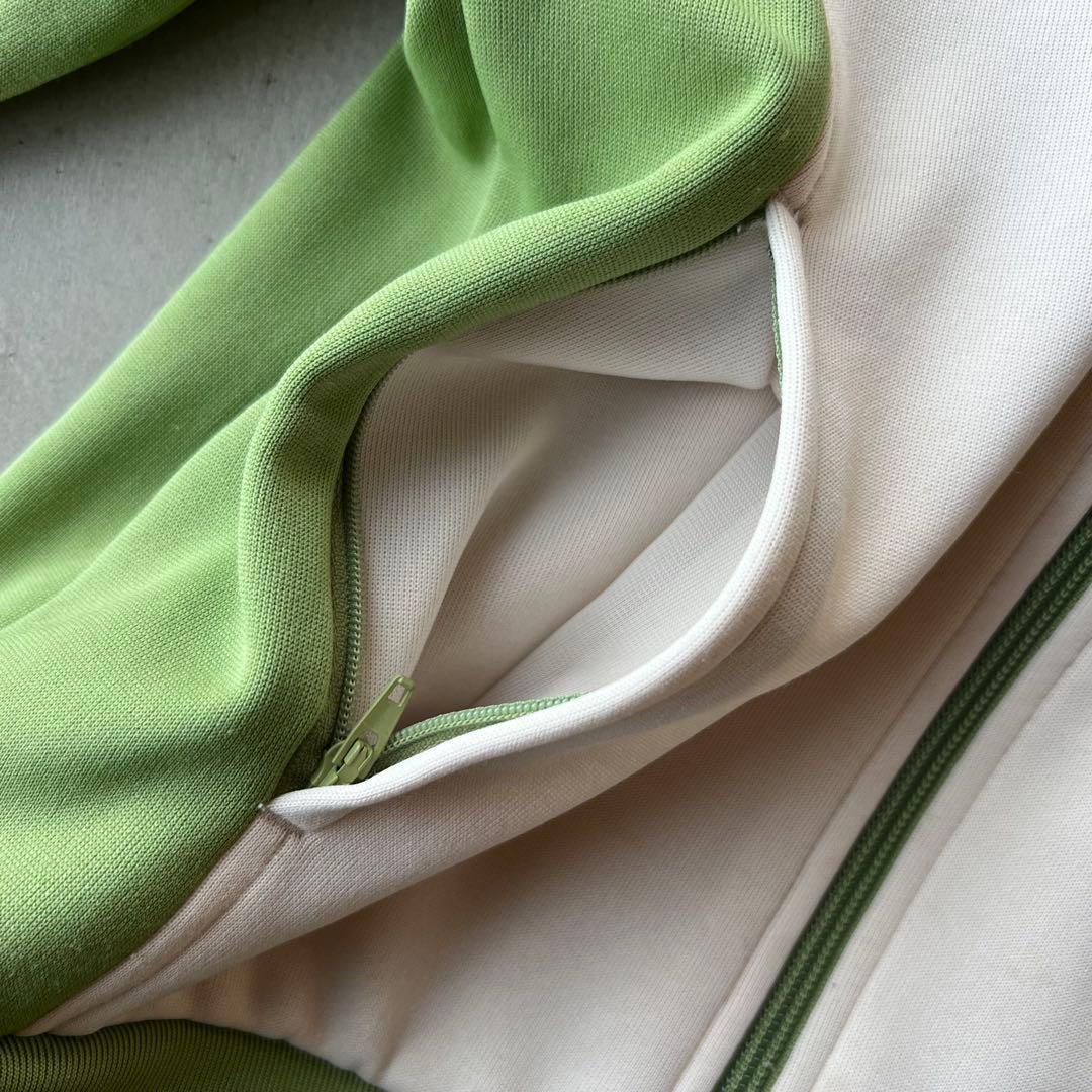 【adidas】アディダス　L　ミラノ限定　トラックジャケット　ジャージ　都市