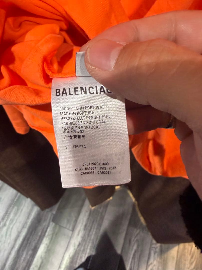 BALENCIAGA オレンジ 長袖カットソー