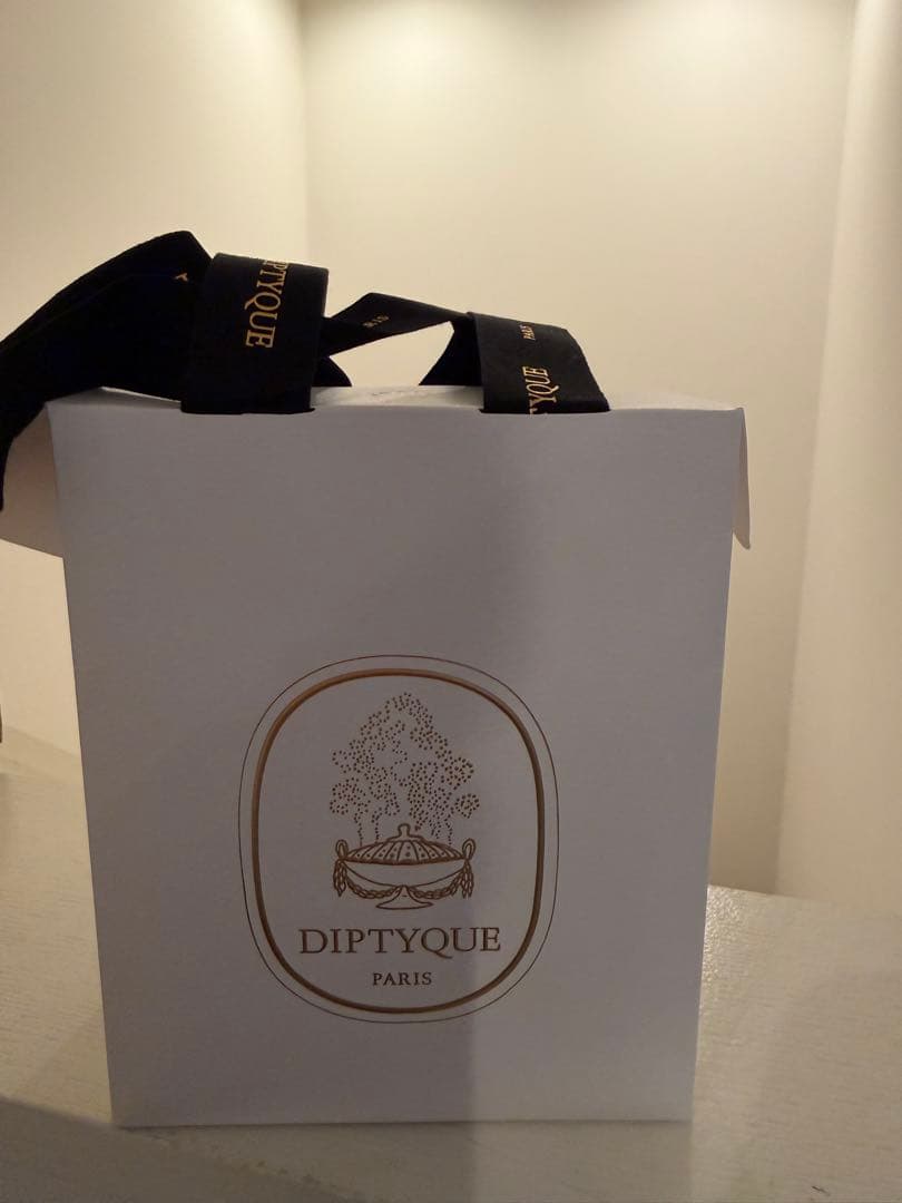 2025ホリデー限定　DIPTYQUE ディプティック カルーセル　ラッピング付