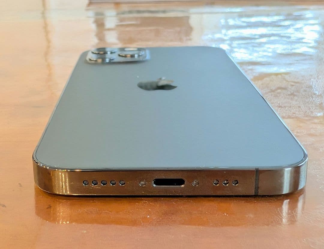 Apple iPhone 12 Pro 128GB グラファイト＋予備フィルム