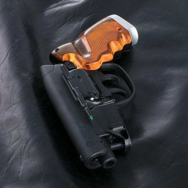 【未使用】留之助ブラスター・チビ レジン製無可動モデル組立キット スタンド付き