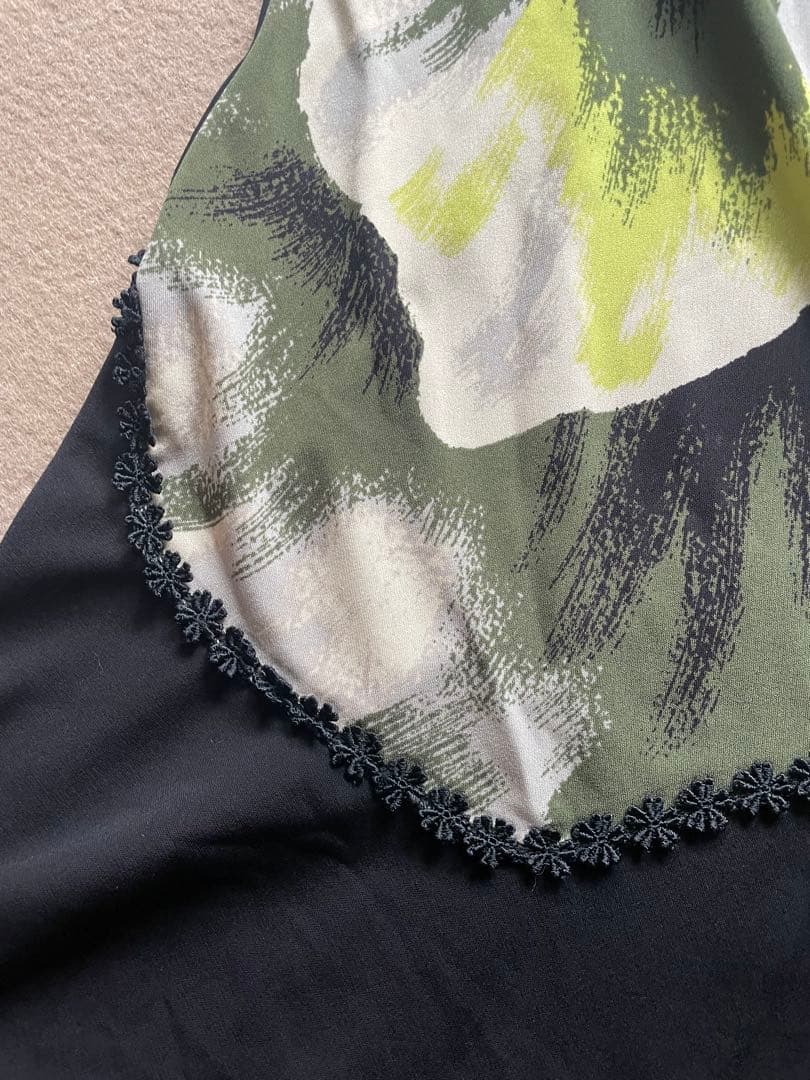 トクコプルミエブォル花柄アシンメトリックチュニック（五分袖）