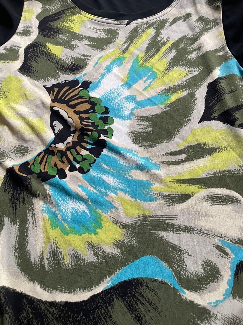 トクコプルミエブォル花柄アシンメトリックチュニック（五分袖）