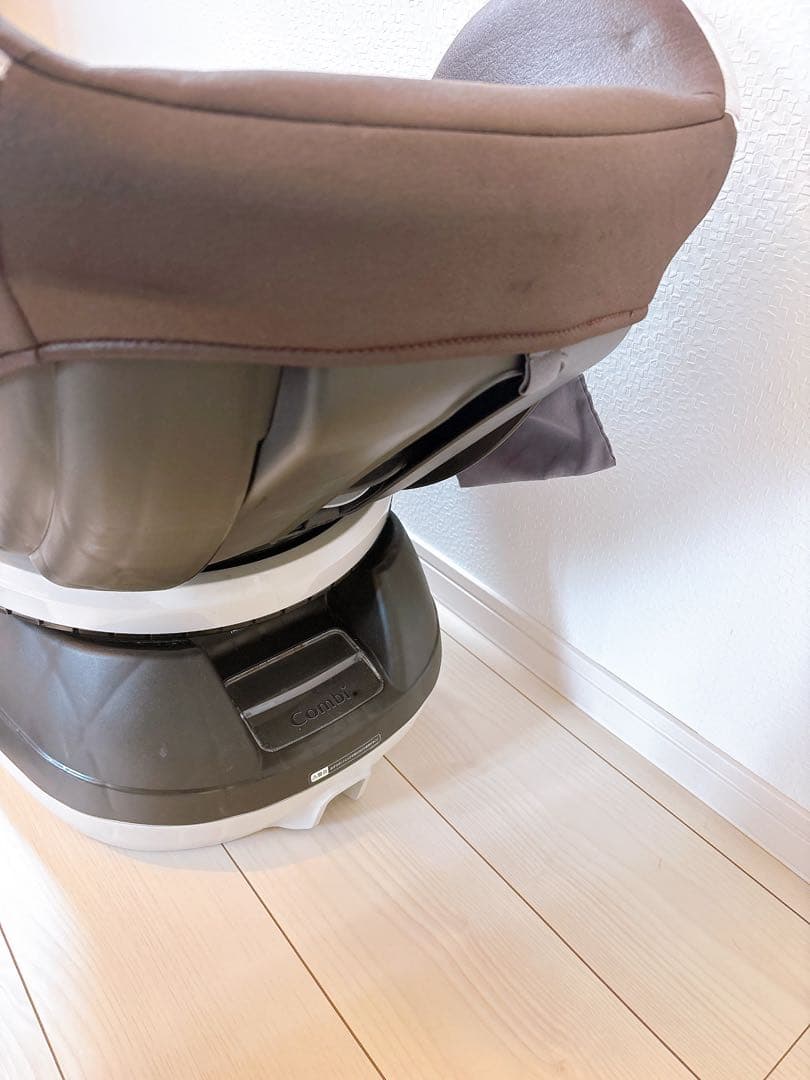 コンビ チャイルドシート combi ネルーム Lite 新生児対応