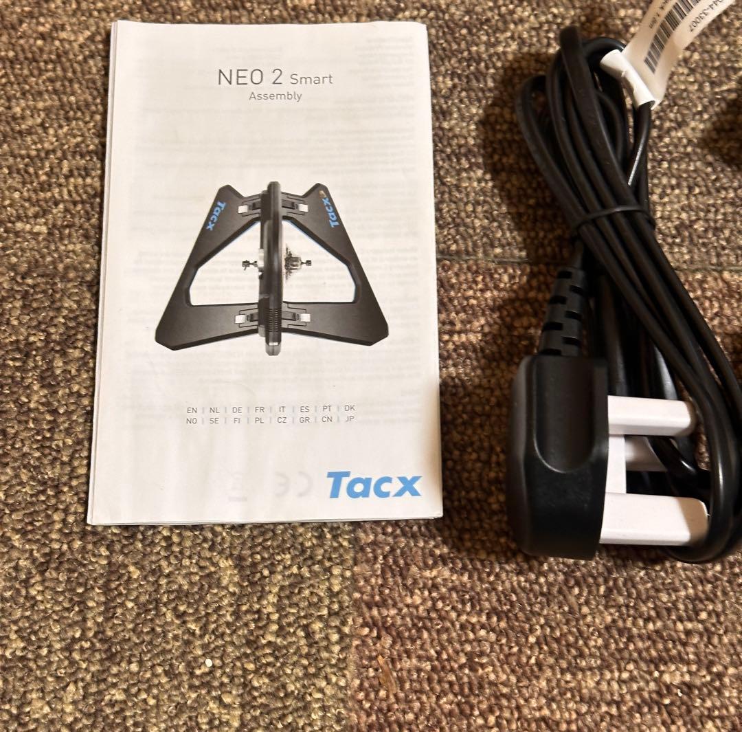 Garmin　スマートローラー　Tacx　Neo 2 Smart