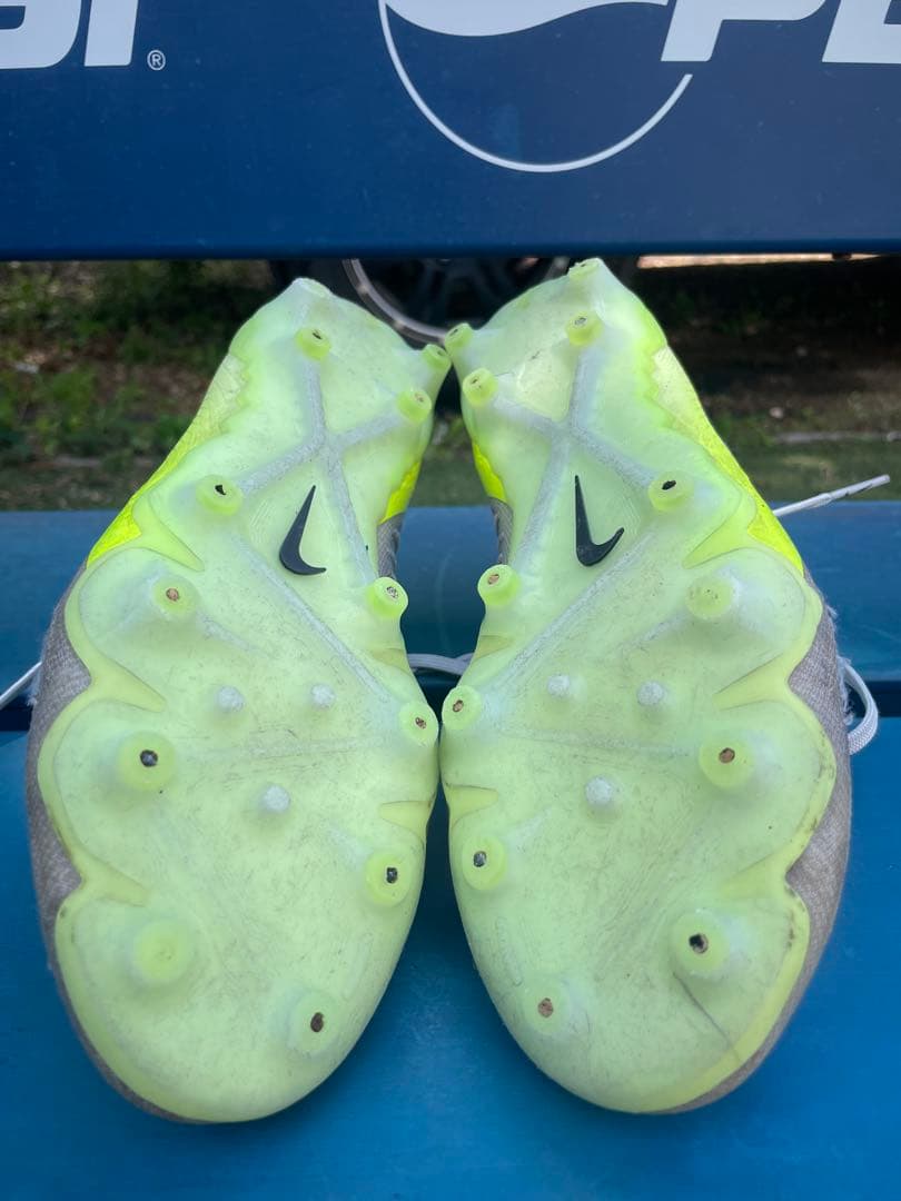 ナイキ ファントムGX2 エリートAG 25.5