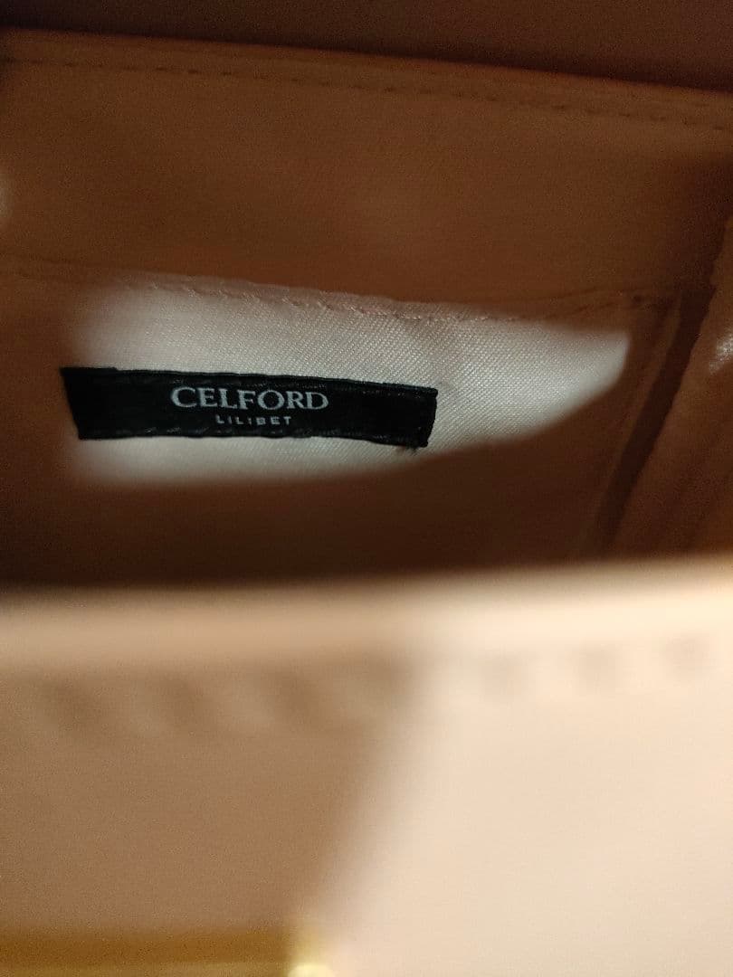 セルフォード　リュタンビジュスタッズポシェット　LPNK