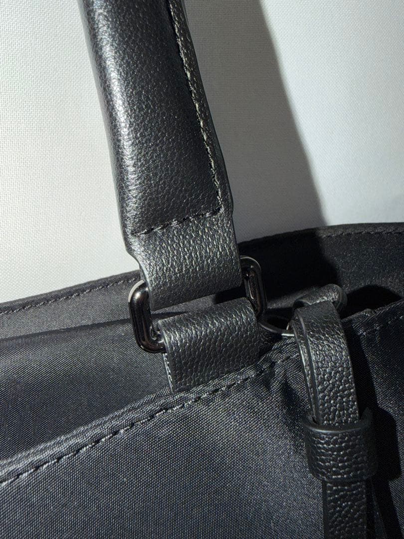 ま*し様 TUMI VOYAGEUR 「ヴァレッタ」ラージ・トート