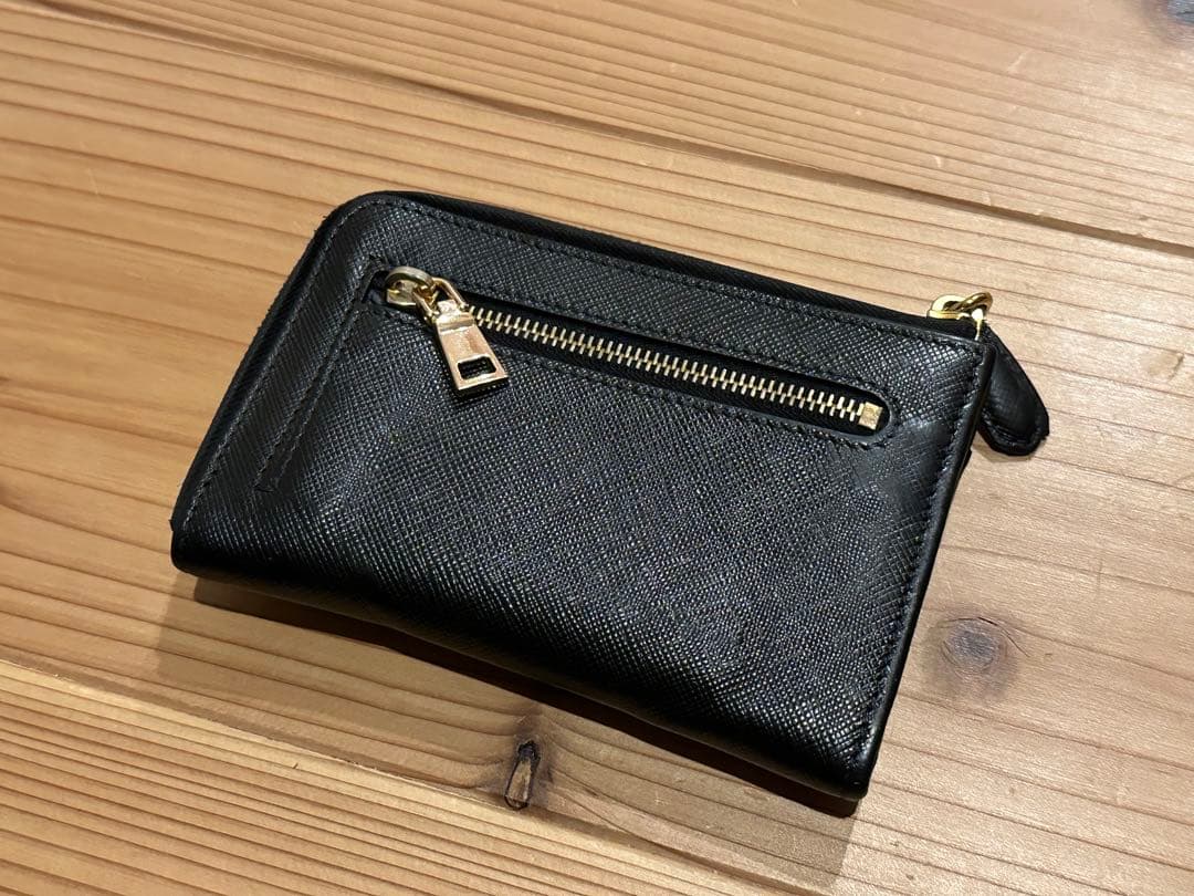 はるきんぐ　PRADA ブラック サフィアーノレザーケース