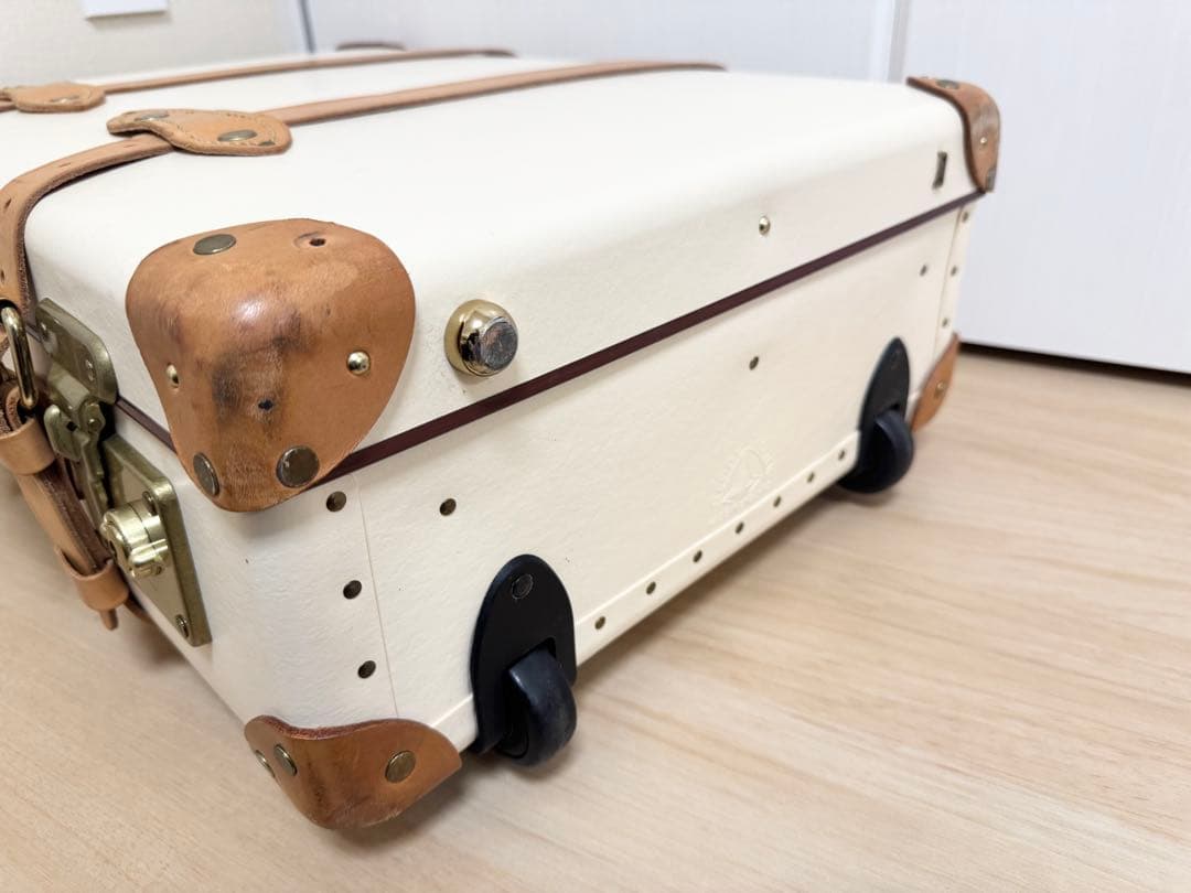 グローブトロッター サファリ キャリーオン 34Lスーツケース トランク