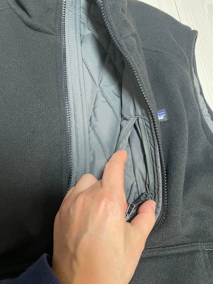極美品　patagonia Insulated ベターセーターベスト　ブラック