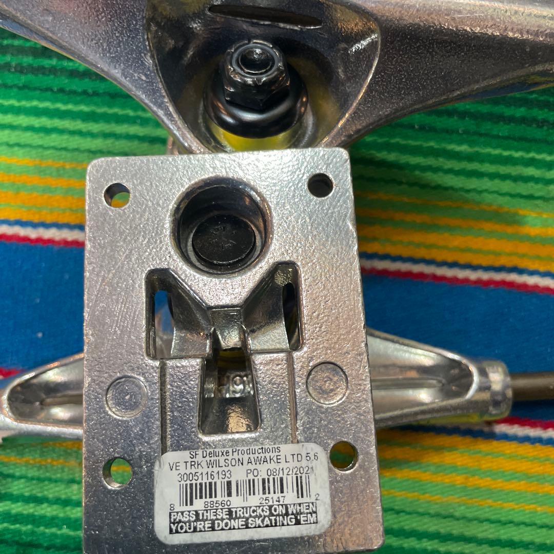 ベンチャー　スケートボードトラック シルバー スパイダー　5.6